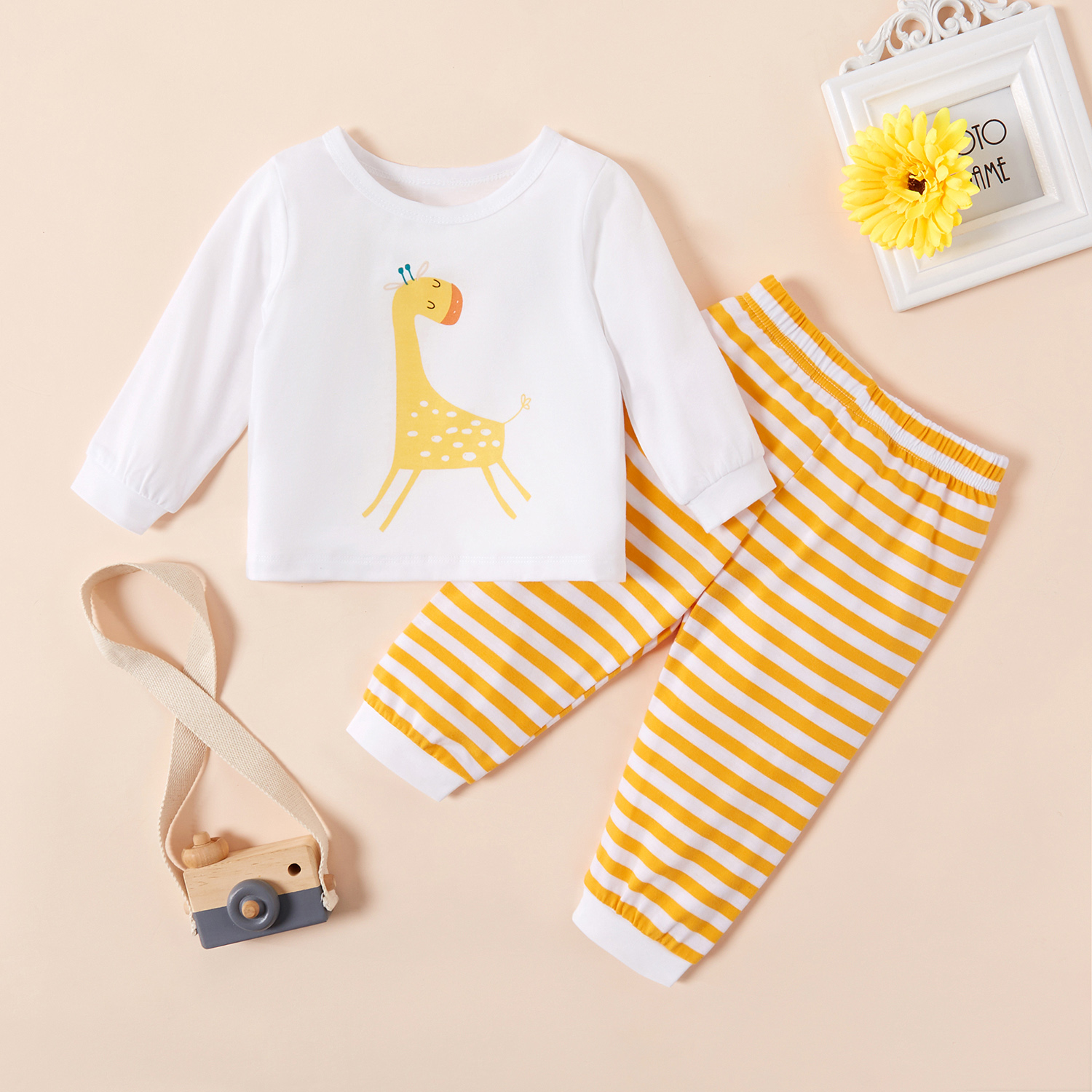 Baby / Toddler Giraffe Print Top and Striped Pants Set