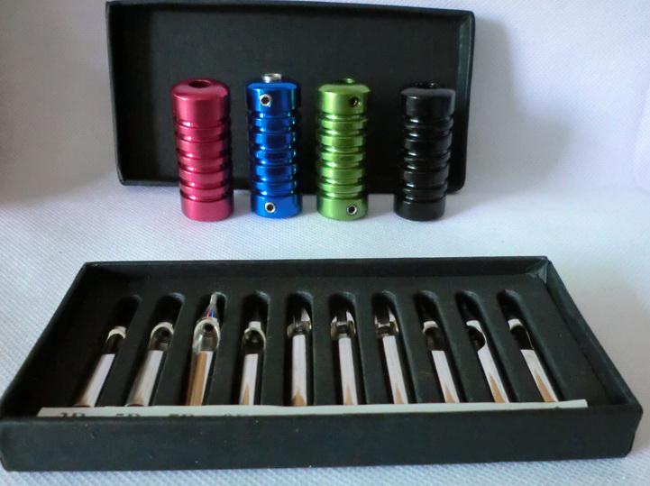 Wholesale - 4 Mixed colour Tattoo Aluminum Alloy Grips +Set of 10 Stainless Tattoo Tips & Tubes Kit